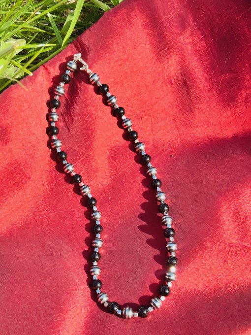 Colier handmade din onix si hematit „LIDYA”