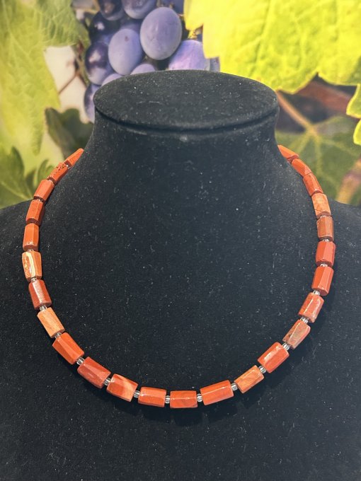 Colier Handmade Jasp Roșu Tubular KIRA SENNA