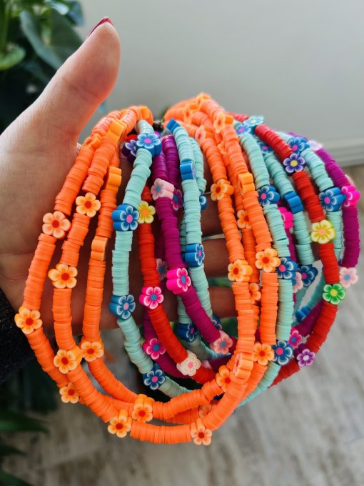 Colier heishi portocaliu cu flori FIMO corai