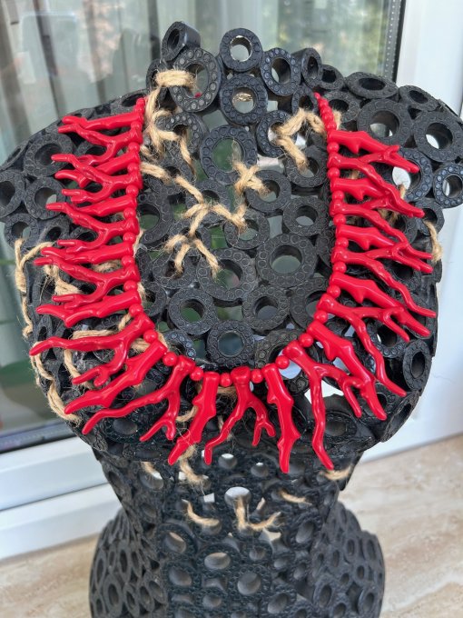 COLIER VINTAGE CRENGUȚE CORAL