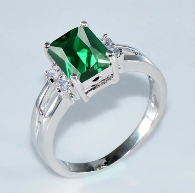 INEL FANTEZIE ZIRCONIU VERDE